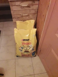 Сухой корм для кошек Purina Friskies Sterile с лососем и овощами 1.5 кг (7613033002458) фото от покупателей 10