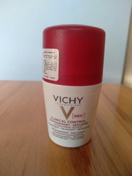 Шариковый антиперспирант Vichy Deo Clinical Control 96 часов защиты 50 мл (3337875804431) фото от покупателей 3