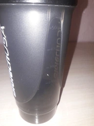 Шейкер BioTechUSA Wave+ Compact shaker 500ml /+150ml container/ Panther Black фото від покупців 6