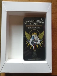 Карти Таро Божевільного місяця. Deviant Moon Tarot (подарунковий набір) фото від покупців 9