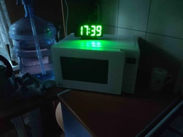 Настільний LED годинник - будильник з термометром VST-888 (працюють від USB) Black/Green фото від покупців 2