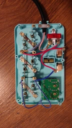 Сітковий фільтр XOKO SP-3-3-1, 2 м, 3 EU розетки, 1 міжнародна розетка, 3 USB сірий фото від покупців 10