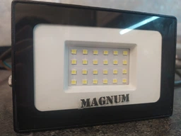 Прожектор MAGNUM FL12 ECO LED 30Вт slim 6500К IP65 (90018083) фото от покупателей 4
