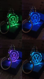 Брелок автомобильный на ключи Фольцваген GF авто брелок с логотипом Volkswagen с подсветкой (R050870) фото от покупателей 8