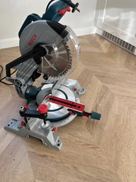 Торцовочная пила Bosch Professional GCM 216, 1300 Вт, диск 216х30мм, 4800 об.мин, Лазер +диск Optiline Wood (0601B33000) фото от покупателей 11