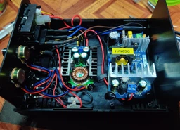 Корпус з бічними панелями та вентиляцією N11W H2K ніжки та шурупи для електроніки 180х140х90 чорний фото від покупців 6