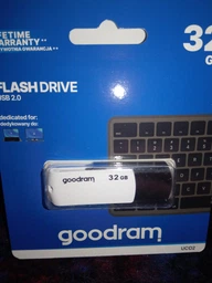 Flash Drive Goodram UCO2 32GB (UCO2-0320KWR11) фото от покупателей 12