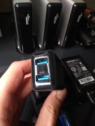 Мережевий зарядний пристрій Promate BiPlug 12 Вт 2 USB Black (biplug.black) фото від покупців 6