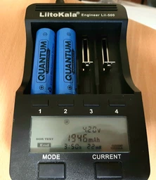 Набір акумуляторів літій-іонних Quantum Li-ion ICR18650 2200 мА/г 0.5-1С 2 шт (0746020702226) фото від покупців 8
