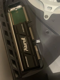 Накопичувач SSD M.2 Kingston FURY Renegade with Heatsink 2TB 2280 NVMe PCIe Gen 4.0 x4 3D TLC NAND фото від покупців 2