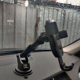Автомобільний тримач для телефону з вакуумною присоскою Vention 3х контактний, з регулюванням (KCOB0) фото от покупателей 8
