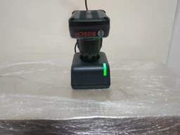 Акумуляторний шурупокрут Bosch Professional GSR 12V-15 у сумці з 2 акб 12V (2Ah+4Ah) і з/в GAL 12V-20, з набором 7 свердел по дереву, набором 7 свердел по металу і набором 25 біт (0615990G6L) фото від покупців 1