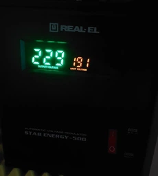Стабілізатор REAL-EL Stab Energy-500 Black фото від покупців 4