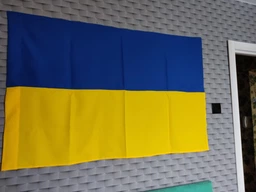Флаг Украины государственный уличный габардин Trend 91 х 136 см Сине-желтый фото от покупателей 11