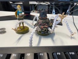 Фигурка Nintendo Amiibo Zelda Guardian