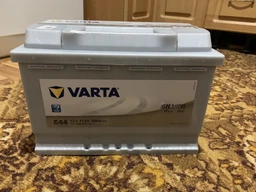 Автомобильный аккумулятор Varta Silver Dynamic 77А Ев (-/+) E44 (780EN) (577400078)