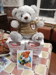 Цукерки Raffaello 150 г з горіхом та кокосовою стружкою фото від покупців 1