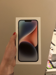 Мобильный телефон Apple iPhone 14 Plus 128GB Starlight (MQ4Y3RX/A) фото от покупателей 6