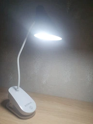Настольная светодиодная аккумуляторная LED лампа на прищепке фото от покупателей 3