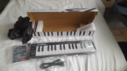 Компактная MIDI клавиатура ALESIS Q Mini