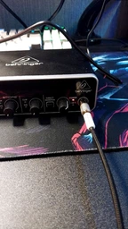 Аудиоинтерфейс / звуковая карта Behringer U-Phoria UMC22 фото от покупателей 5