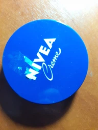 Универсальный крем NIVEA для ухода за кожей 75 мл (4005808159802/4006000000152) фото от покупателей 19