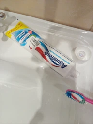 Зубна паста Aquafresh освіжаюча-м'ятна 50 мл (5908311862360/5054563195982) фото від покупців 5