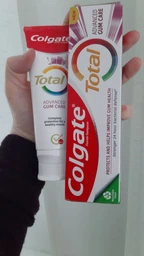 Зубна паста Colgate Тотал Професійний догляд за яснами 75 мл (8718951482074) фото від покупців 4