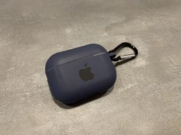 Силиконовый футляр с карабином для наушников AirPods Pro Lilac фото от покупателей 7