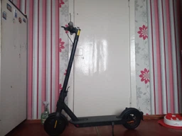 Электросамокат Xiaomi Mi Electric Scooter 1S Black (FBC4019GL/DDHBC05NEB) фото от покупателей 7
