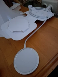 Беспроводное зарядное устройство Apple MagSafe Charger White (MHXH3ZE/A) фото от покупателей 6