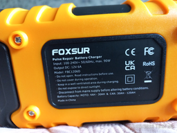 Зарядний пристрій для автомобільного акумулятора Foxsur 12V 6A фото від покупців 3