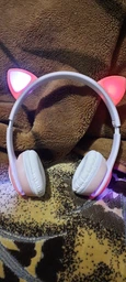 Беспроводные детские светящиеся LED наушники с кошачьими ушками Bluetooth 5.0 складные CAT VIV-23 со встроенным микрофоном Mp3 MicroSD и цветной подсветкой Pink фото от покупателей 1