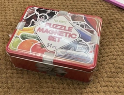 Набор-подарок магнитных Baby puzzle 54 магнитов, в подарочной коробке, в метал. Magdum (ML4031-62EN)