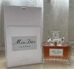Парфумована вода для жінок Christian Dior Miss Dior 50 мл