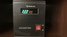 Стабілізатор напруги Real-El Stab Energy-2000, Black (EL122400013) фото от покупателей 15