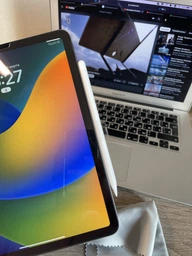 Защитное стекло ArmorStandart Glass.CR для Apple iPad Air 10.9 M1 (2022)/Air 10.9 (2020) Clear (ARM57358) фото от покупателей 4
