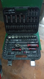 Набір інструменту Intertool 1/4" x 1/2" 110 од. Storm (ET-8110) фото від покупців 3