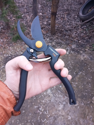 Секатор профессиональный Fiskars P90 (1001530/111960) – низкие цены ...