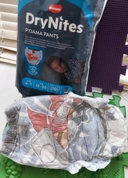 Подгузники-трусики Huggies DryNites для мальчиков 4-7 лет 10 шт. (5029053527574)