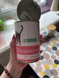 Вологий корм для дорослих котів з куркою і сиром Nature's Protection with Сhicken & Сheese 400 г фото від покупців 1