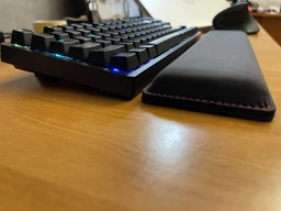 Ергономічна підставка під зап'ястя HyperX Wrist Rest Tenkeyless Black (4Z7X1AA) фото від покупців 1