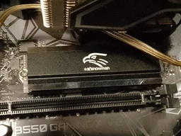 SSD накопичувач WD Black SN770 1TB M.2 NVMe 3D TLC 5150/4900 MB/s (WDS100T3X0E) фото від покупців 4