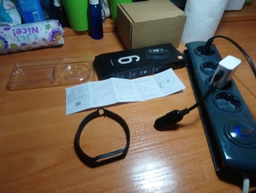 Фитнес браслет UWatch M5-Band IP67 с пульсометром, тонометром, шагомером, магнитной зарядкой Black фото от покупателей 1