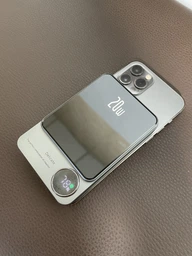 УМБ PowerBank Q9 5000 mAh 20W (MagSafe) - Фіолетовий фото від покупців 19