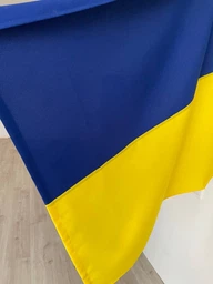 Прочный Государственный флаг Украины сине-желтый из габардина размер 135х90 см фото от покупателей 9