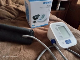 Тонометр  OMRON M2 Basic (HEM 7121–ALRU) фото от покупателей 3