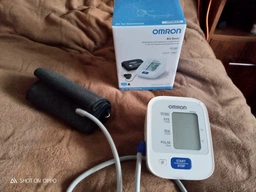 Тонометр  OMRON M2 Basic (HEM 7121–ALRU) фото от покупателей 2