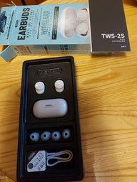 Навушники Bluetooth REMAX Stereo TWS-2S у кейсі, сріблясті