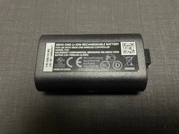Зарядний пристрій для геймпада Microsoft Xbox Series Play and Charge Kit (SXW-00002) фото от покупателей 8